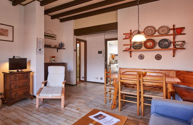 Apartamento de 3 quartos em Porto Valtravaglia com piscina e jardim - Foto 6