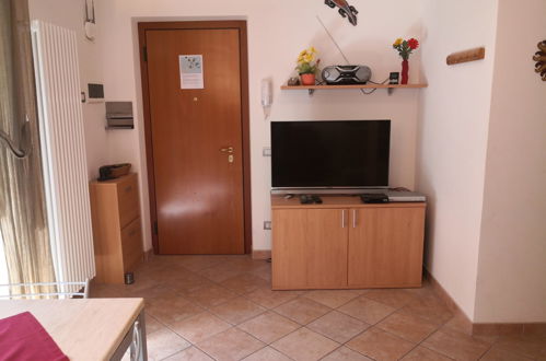 Photo 10 - Appartement de 2 chambres à Lazise avec piscine et vues sur la montagne