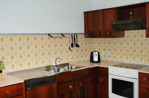 Photo 5 - 3 bedroom Apartment in Brusino Arsizio with terrace