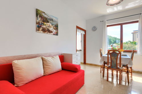 Foto 6 - Apartamento de 1 quarto em Umag com jardim e terraço