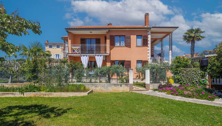 Foto 1 - Apartamento de 1 habitación en Umag con terraza y vistas al mar