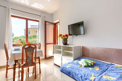 Foto 8 - Apartment mit 1 Schlafzimmer in Umag mit terrasse und blick aufs meer