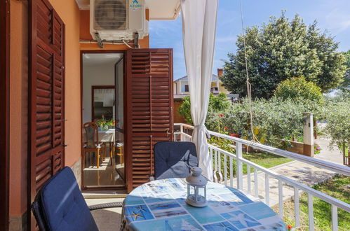 Photo 18 - 1 bedroom Apartment in Umag with garden and terrace