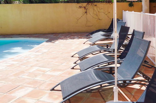 Photo 18 - 2 bedroom House in Roquebrune-sur-Argens with swimming pool and sea view