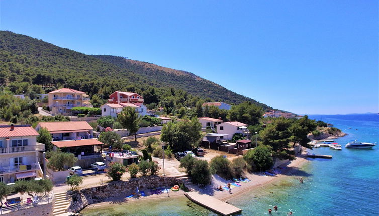 Foto 1 - Apartamento de 2 habitaciones en Sibenik con vistas al mar