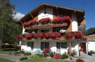 Photo 2 - 3 bedroom Apartment in Saas-Grund with garden