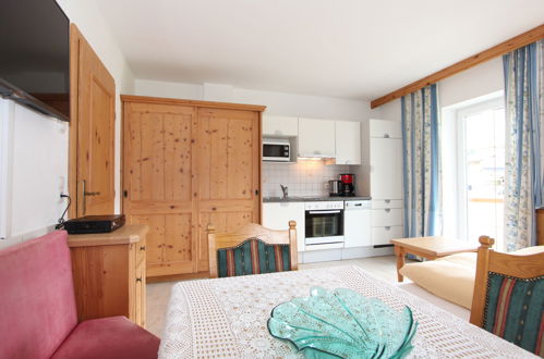 Foto 11 - Appartamento con 1 camera da letto a Stumm con vista sulle montagne