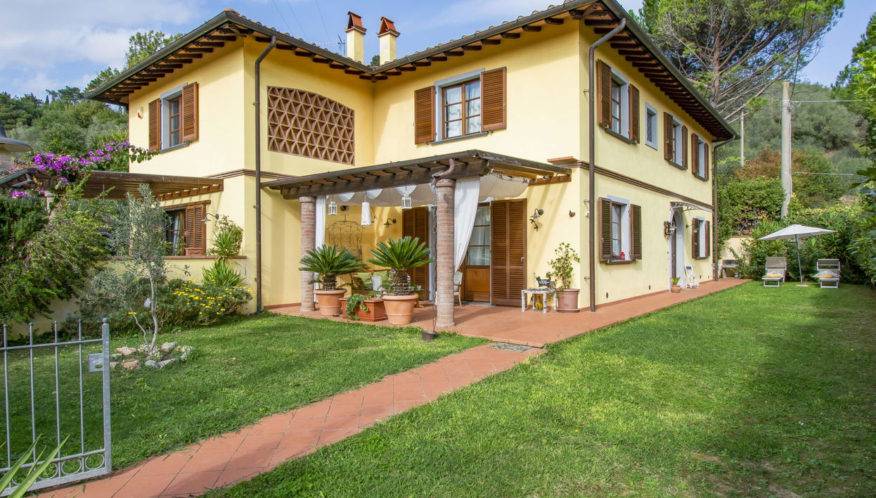 Casa de 3 quartos em San Giuliano Terme com jardim e terraço - Foto 1