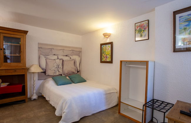 Apartment in Bormes-les-Mimosas - Photo 4