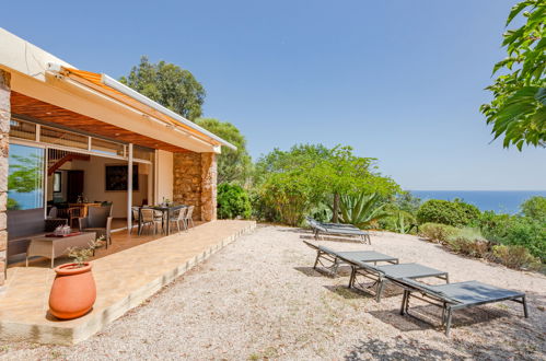 Photo 1 - Maison de 3 chambres à Sainte-Maxime avec jardin et terrasse