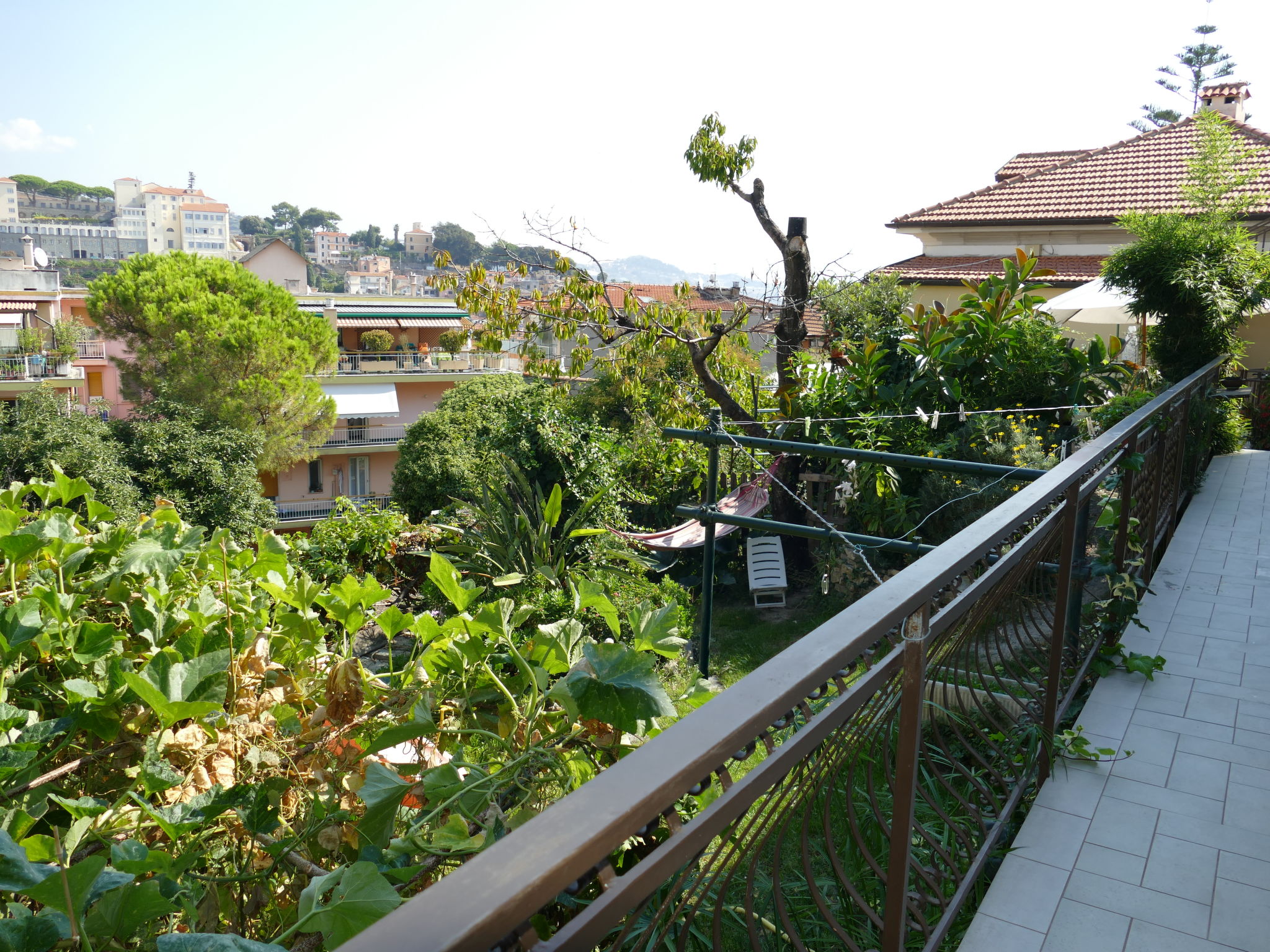 Foto 3 - Apartamento de 1 habitación en Sanremo con jardín y vistas al mar