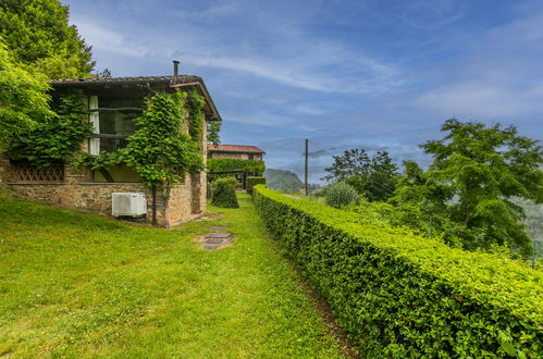 Foto 25 - Haus mit 1 Schlafzimmer in Pescia mit schwimmbad und garten