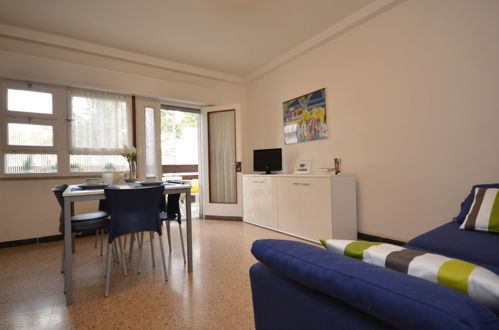 Foto 7 - Apartamento de 2 quartos em Lignano Sabbiadoro com jardim e terraço