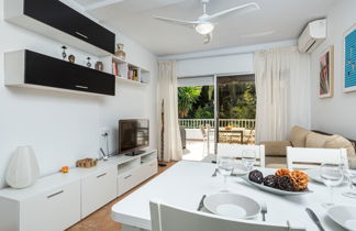 Foto 3 - Appartamento con 1 camera da letto a Marbella con piscina e vista mare
