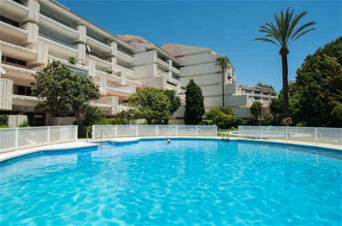 Foto 16 - Apartamento de 1 habitación en Marbella con piscina y vistas al mar