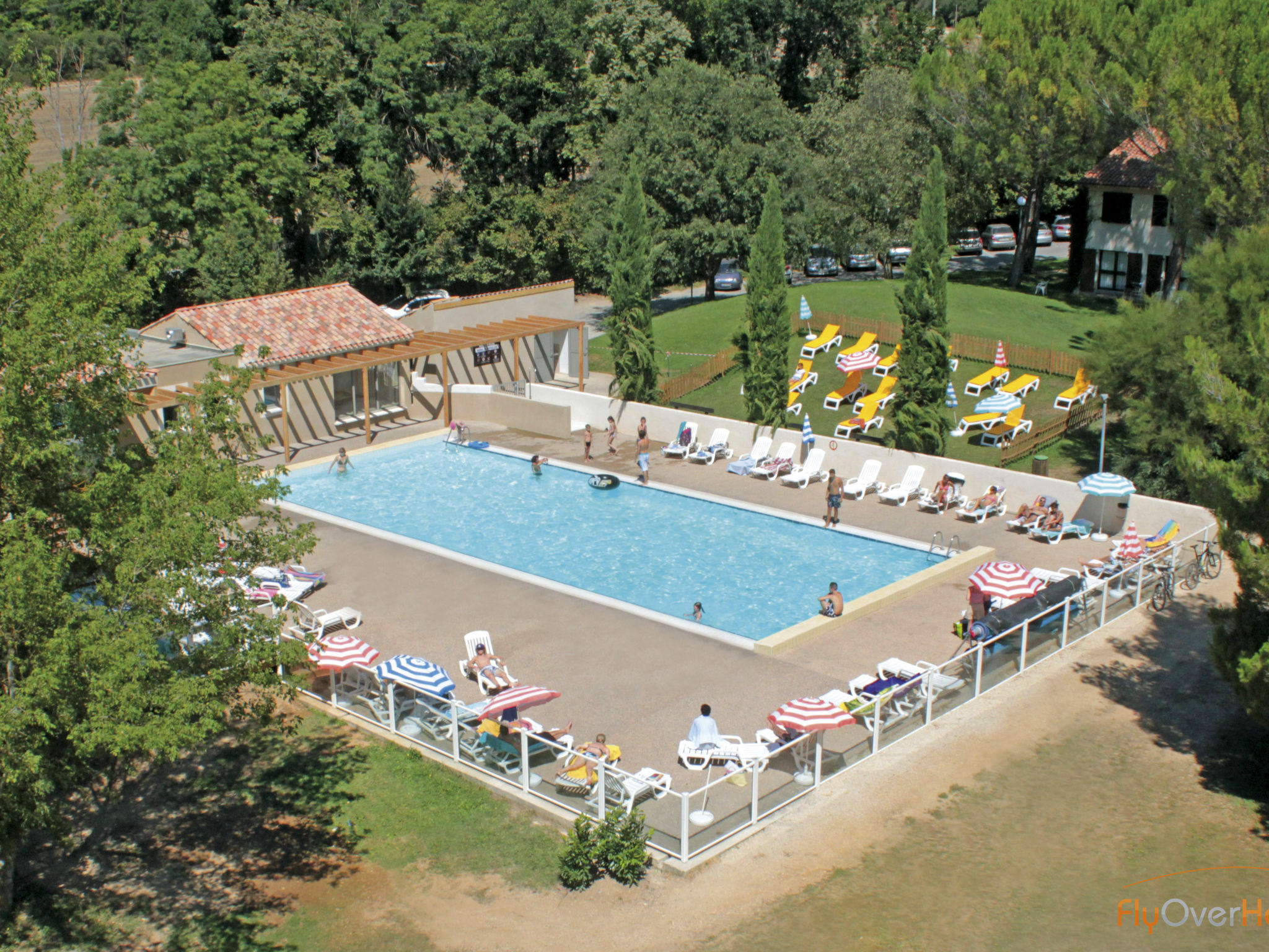 Foto 14 - Apartamento de 2 quartos em Gréoux-les-Bains com piscina e jardim