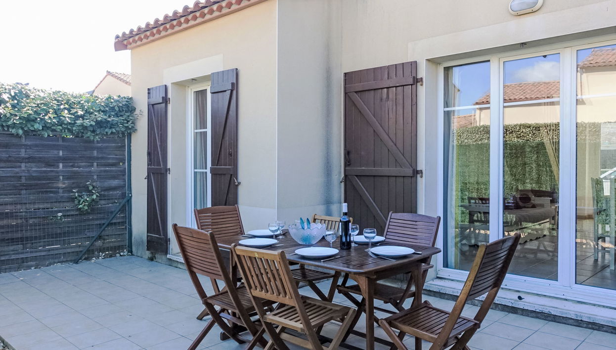 Casa de 4 quartos em Narbonne com jardim e terraço - Foto 1