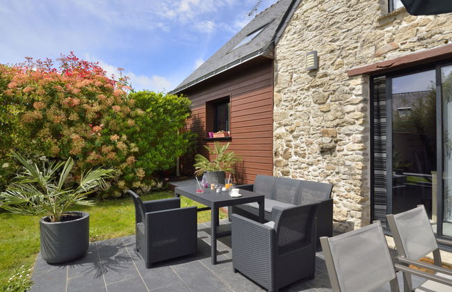 3 bedroom House in Besné with garden and terrace - Photo 2