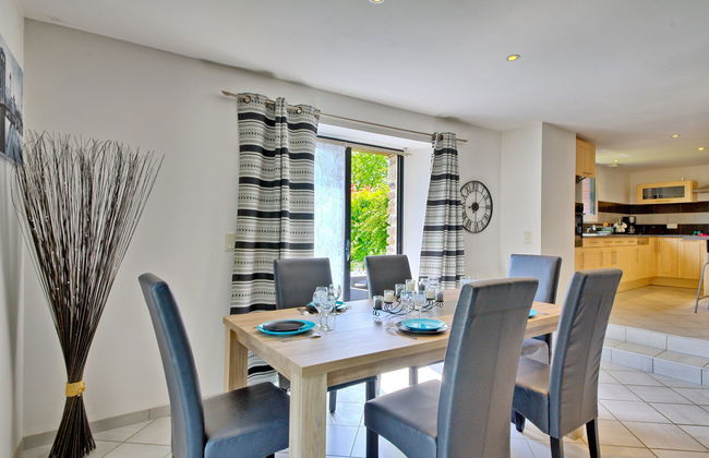 3 bedroom House in Besné with garden and terrace - Photo 5
