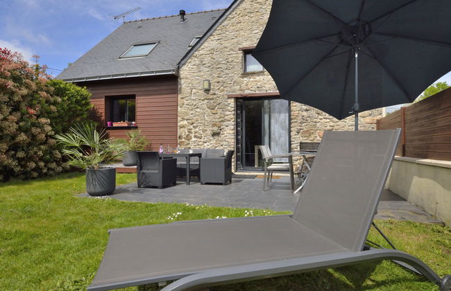 3 bedroom House in Besné with garden and terrace - Photo 27