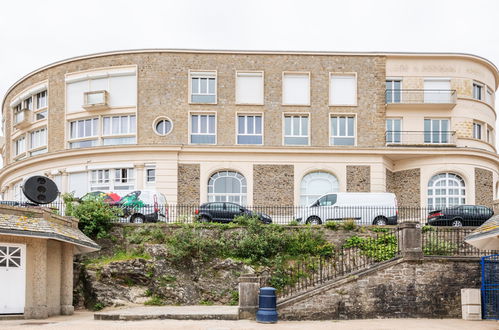 Foto 5 - Apartamento de 2 habitaciones en Dinard con vistas al mar