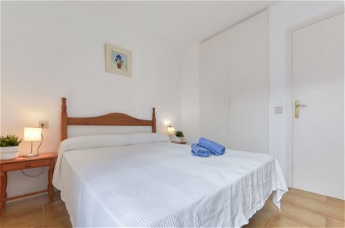 Foto 14 - Appartamento con 2 camere da letto a Roses con giardino e vista mare