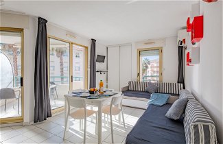 Foto 1 - Apartamento de 1 quarto em Fréjus com piscina e vistas do mar