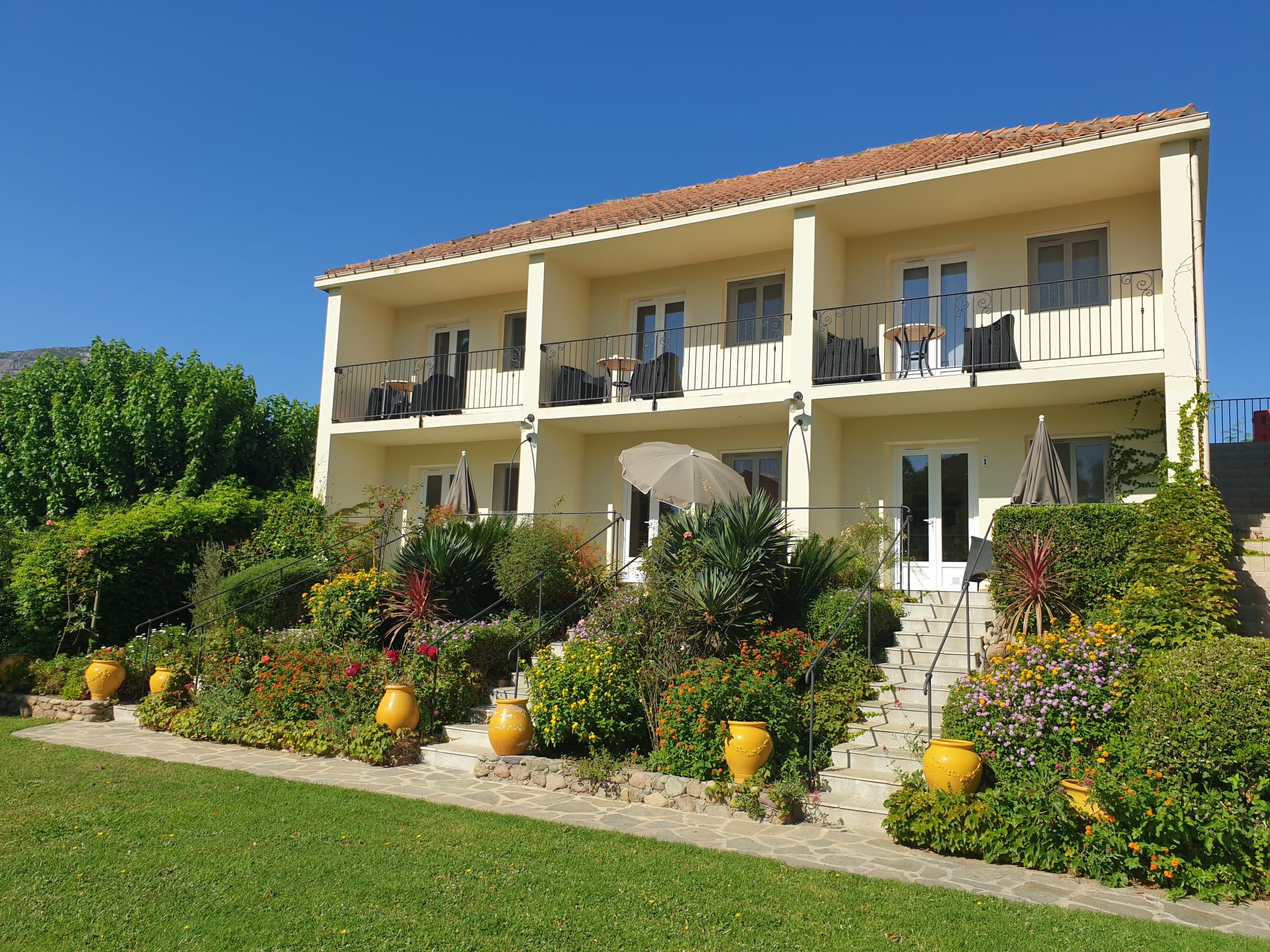 Foto 17 - Apartamento en Calvi con piscina y jardín