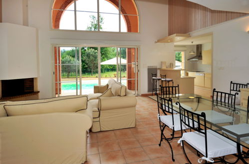 Photo 8 - 4 bedroom House in Pont-de-Larn with private pool and terrace