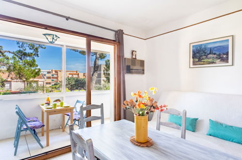 Foto 2 - Apartamento en Bormes-les-Mimosas con vistas al mar