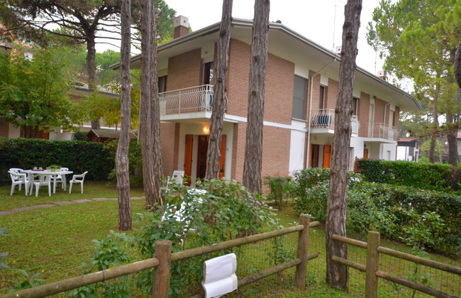 3 bedroom Apartment in Lignano Sabbiadoro with garden and terrace - Photo 16