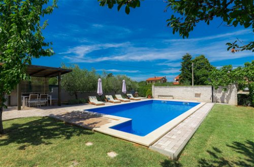Foto 10 - Apartamento de 1 habitación en Marčana con piscina privada y vistas al mar