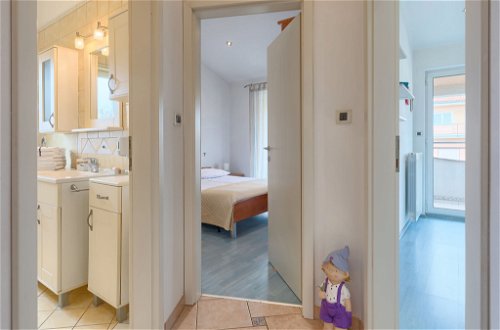 Foto 12 - Appartamento con 1 camera da letto a Marčana con piscina privata e vista mare