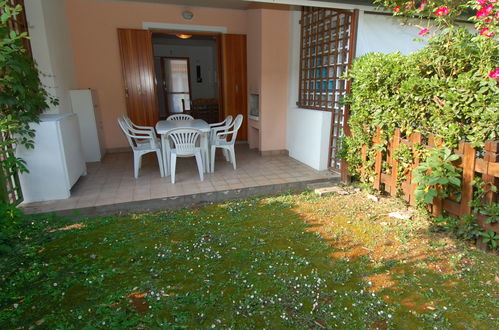 Foto 13 - Casa de 2 quartos em Rosolina com piscina e terraço