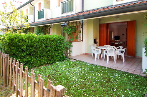 Photo 1 - Maison de 2 chambres à Rosolina avec piscine et terrasse