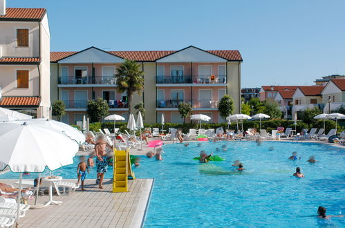 Photo 15 - Maison de 2 chambres à Rosolina avec piscine et terrasse