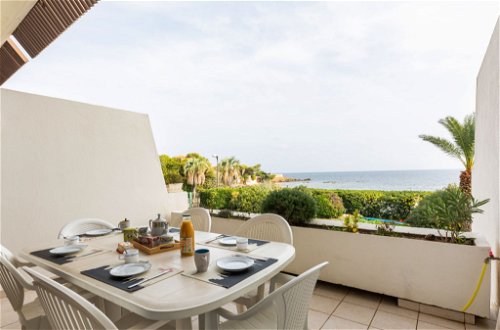 Photo 1 - 2 bedroom Apartment in Fréjus with terrace and sea view