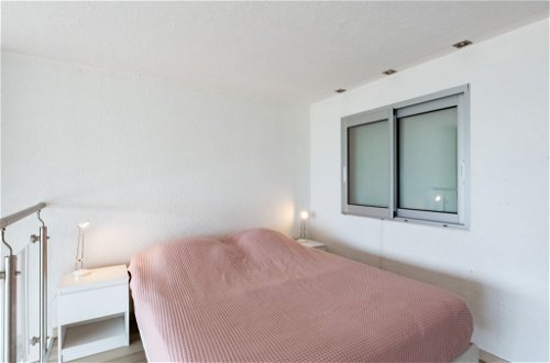 Foto 17 - Apartamento de 2 quartos em Fréjus com terraço e vistas do mar