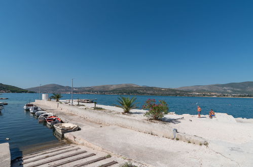 Foto 27 - Apartment mit 2 Schlafzimmern in Trogir mit schwimmbad und blick aufs meer