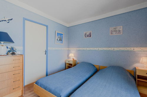 Foto 22 - Appartamento con 1 camera da letto a Le Barcarès con vista mare