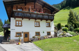 Photo 1 - 3 bedroom Apartment in See with garden and mountain view