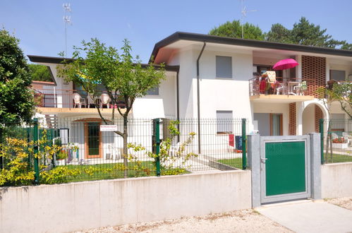 Photo 15 - Appartement de 2 chambres à San Michele al Tagliamento avec jardin et terrasse