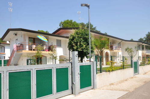 Photo 16 - Appartement de 2 chambres à San Michele al Tagliamento avec jardin et terrasse