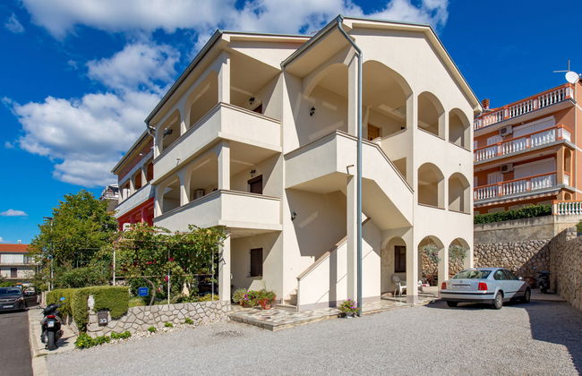 1 bedroom Apartment in Crikvenica with garden - Photo 10