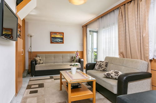 Foto 4 - Haus mit 2 Schlafzimmern in Ábrahámhegy mit garten und terrasse