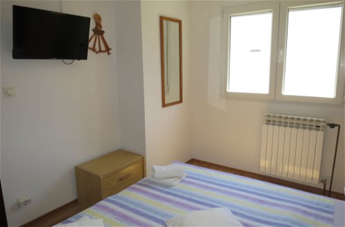 Foto 10 - Appartamento con 2 camere da letto a Vir con terrazza e vista mare