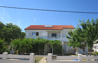 Photo 1 - Appartement de 2 chambres à Vir avec terrasse et vues à la mer