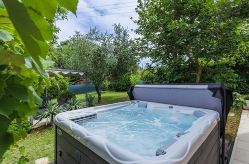 Photo 29 - Maison de 4 chambres à Marčana avec piscine privée et jardin