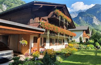 Foto 1 - Appartamento con 3 camere da letto a Glarus Süd con giardino e vista sulle montagne