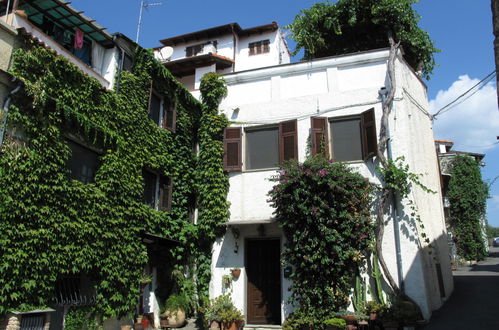 Foto 8 - Casa de 3 habitaciones en Imperia con jardín y terraza